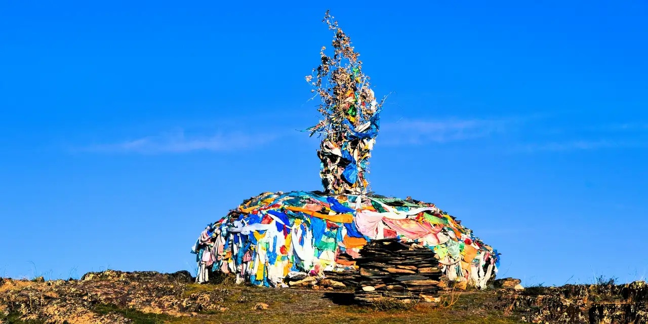 人生过半 才明白自己想要的生活不过是深夜里的一个好梦罢了